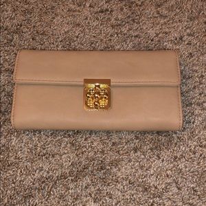 never used tan wallet